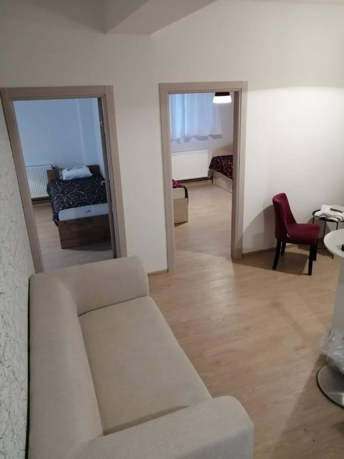 Hostel Denica Скопие Екстериор снимка
