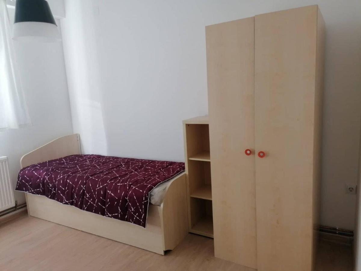 Hostel Denica Скопие Екстериор снимка