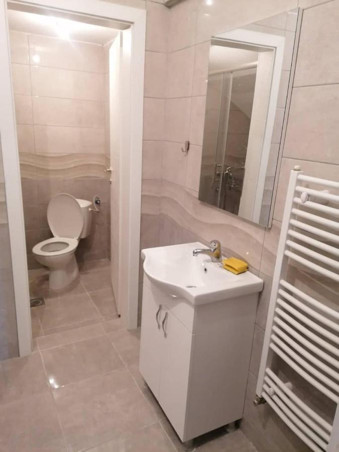 Hostel Denica Скопие Екстериор снимка