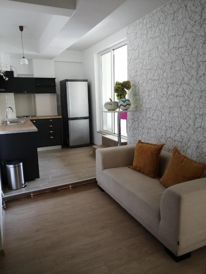 Hostel Denica Скопие Екстериор снимка